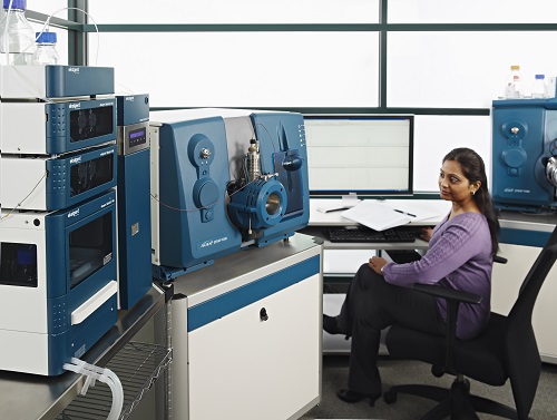 eLearning Path - Quantitation and Screening on ZenoTOF Systems Produktbild Front View L-internal