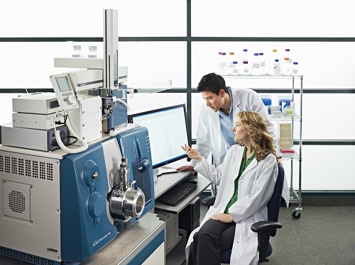 eLearning Path - Screening on SCIEX IVD Triple Quad and QTRAP Systems using Analyst MD Software Produktbild Front View L-internal